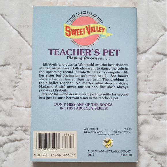 2/$15 🌼 Sweet Valley Twins #2 Teacher's Pet - Picture 2 of 3